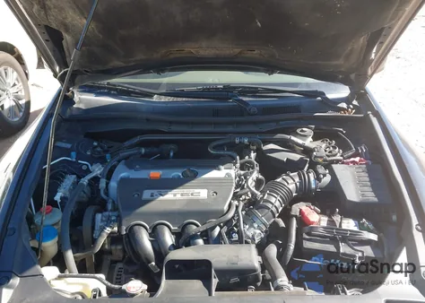 2009 Honda Accord 2.4 Ex из США, поврежденный, VIN 1HGCP26719A140611